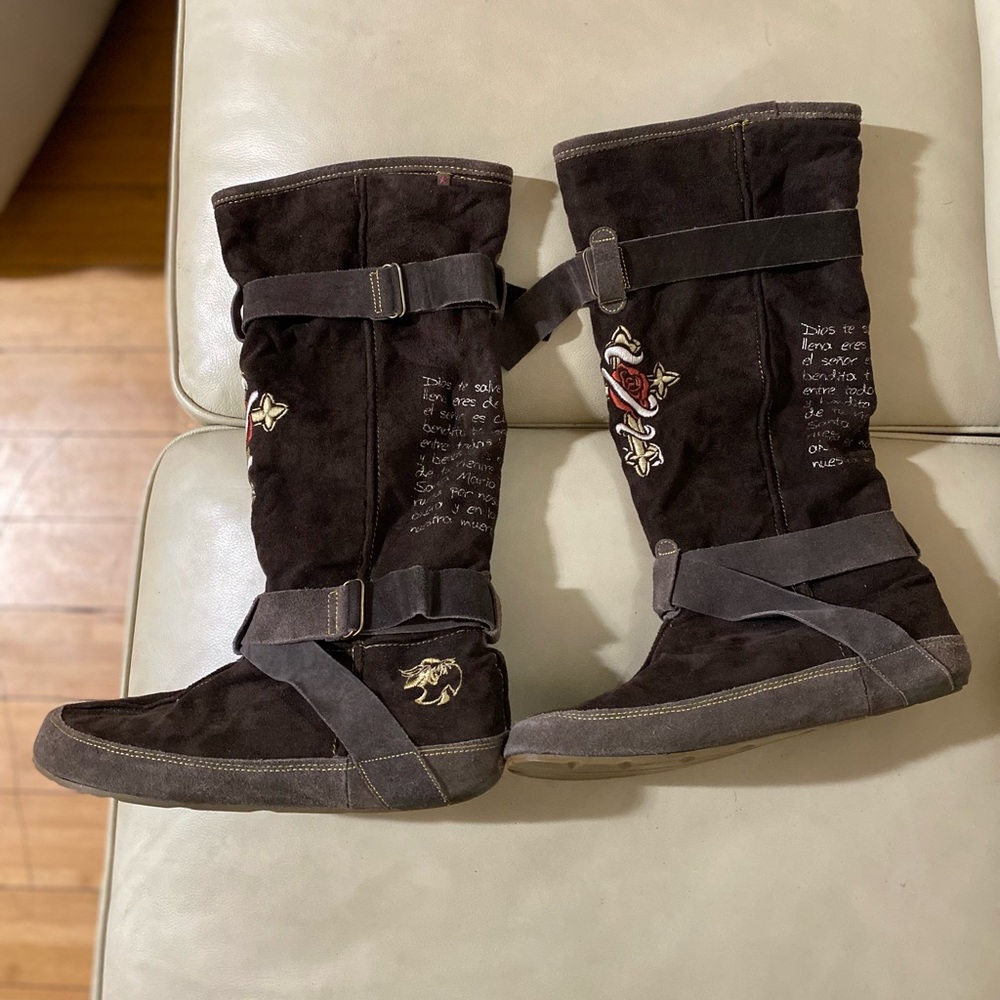 Boots CUBANAS SIZE 7 Color brown